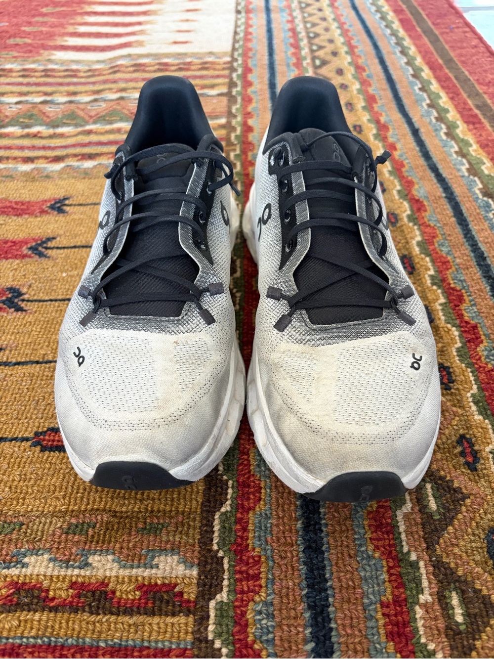 Men's Lightweight Sneakers in White and Black